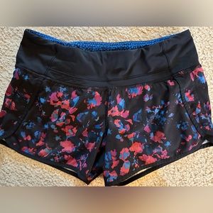 Lululemon shorts -Size 6